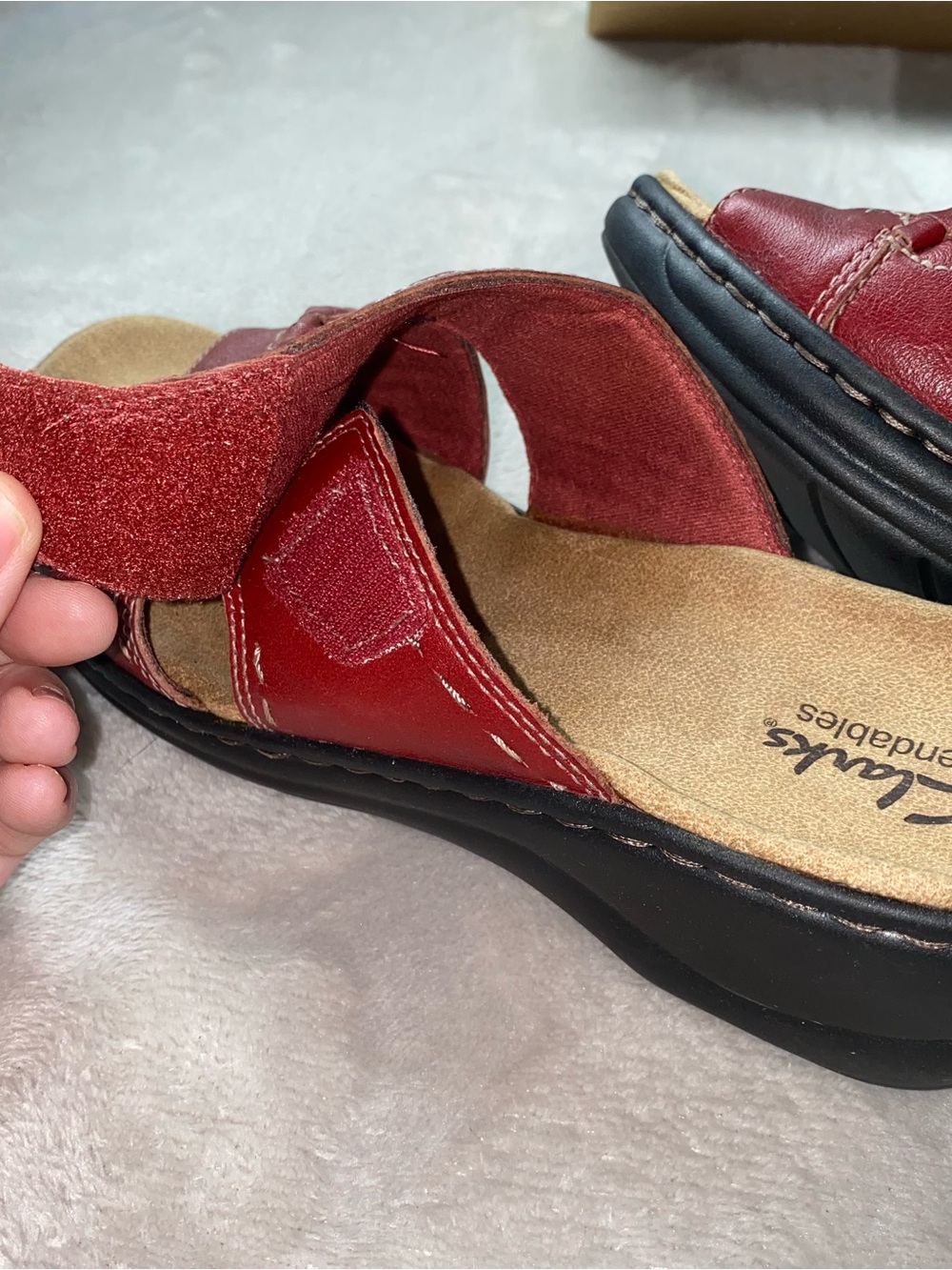 Clarks Lexi Daisy Red leather Sandal Size 7.5 - Picture 5 of 9
